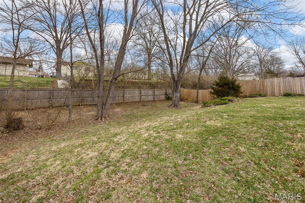215 Shadyoak Drive Property Photo 25