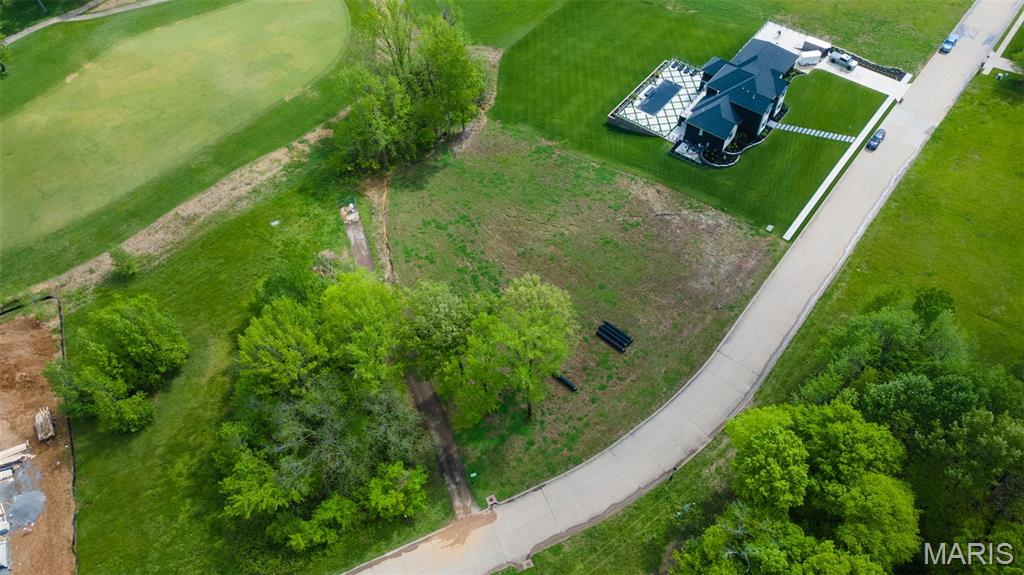 5754 Dalhousie Drive Property Photo 4