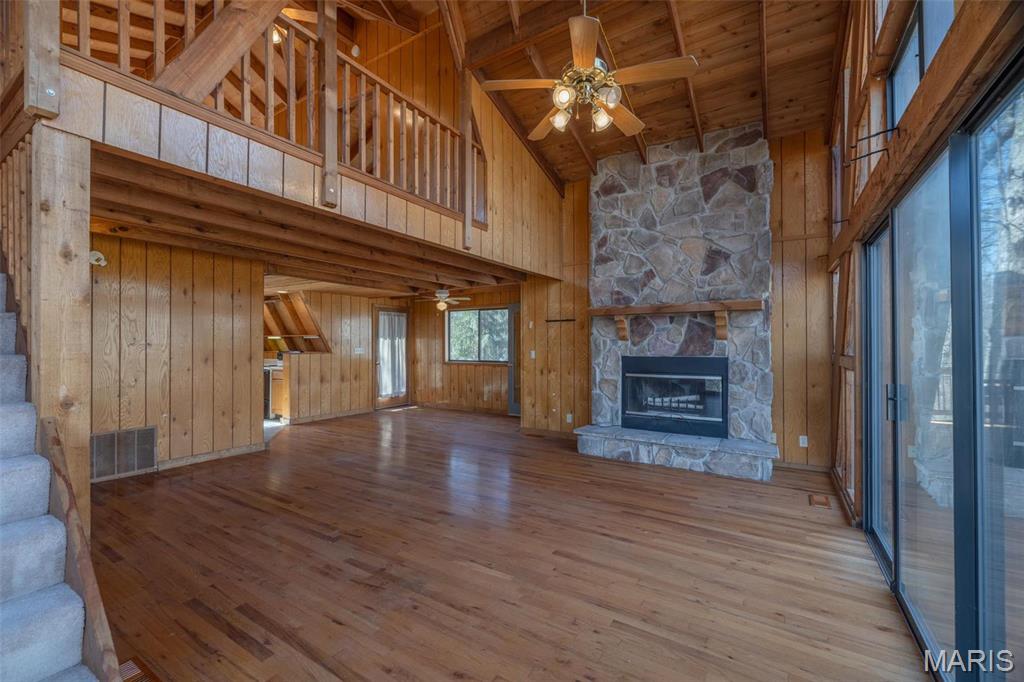 2442 Linden Point Drive Property Photo 9