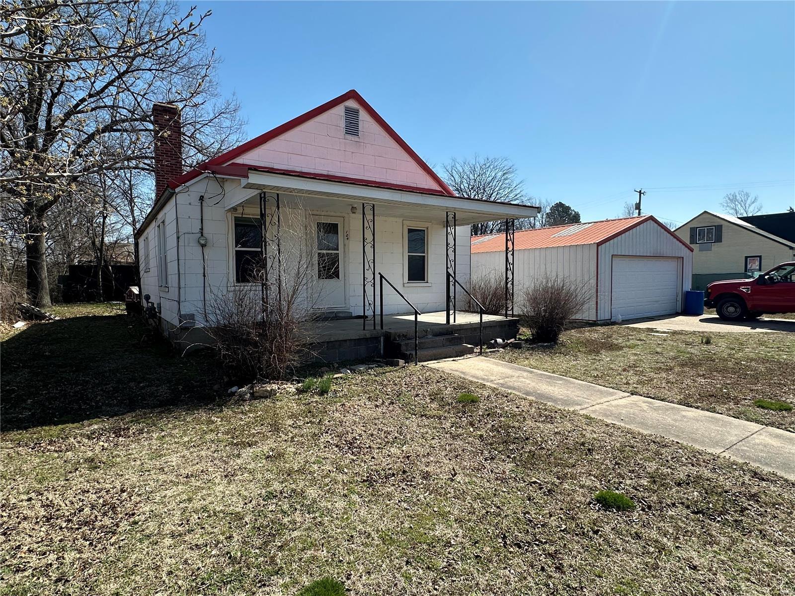 104 Selma Street Property Photo 1