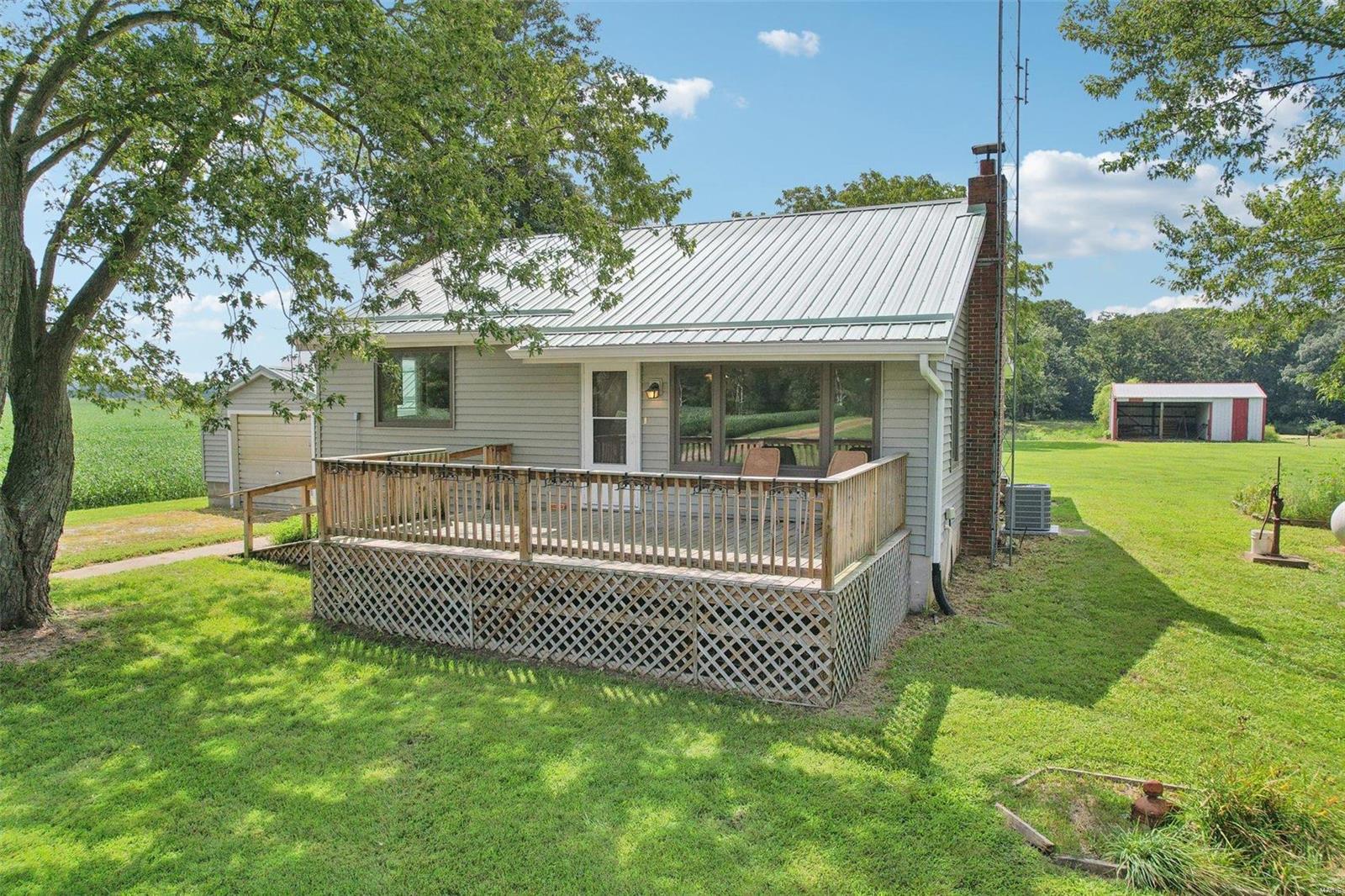 18083 E 4th Road Property Photo