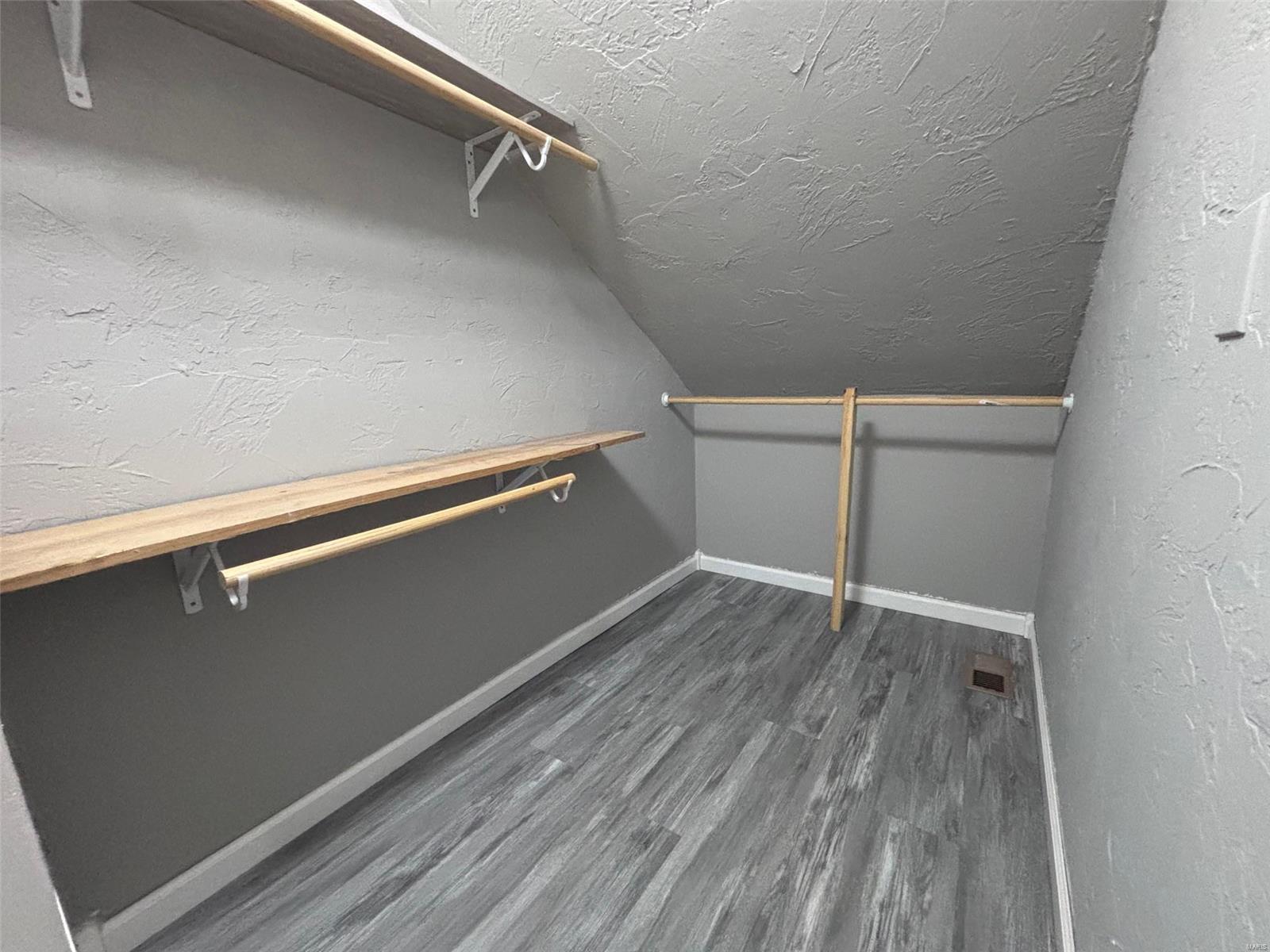 1026 Emmons Street Property Photo 23
