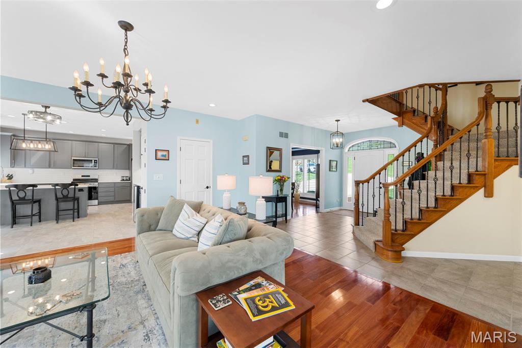 6324 Bluff Forest Drive Property Photo 12