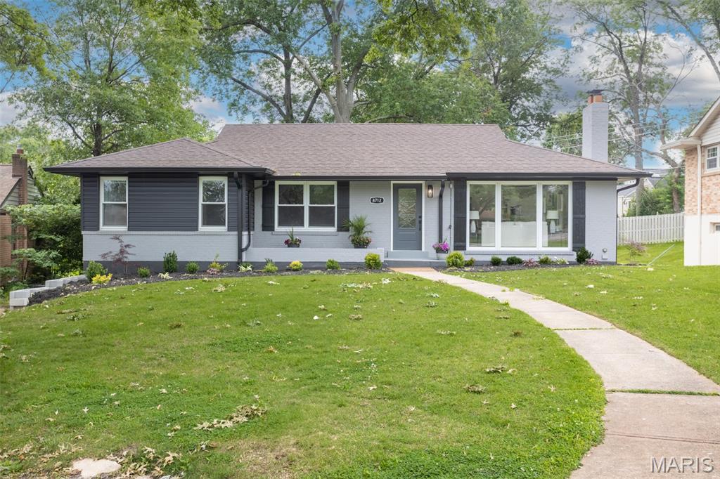 8712 W Kingsbury Avenue Property Photo 1