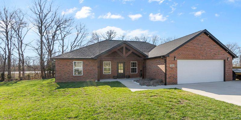 214 Gladiola Street Property Photo