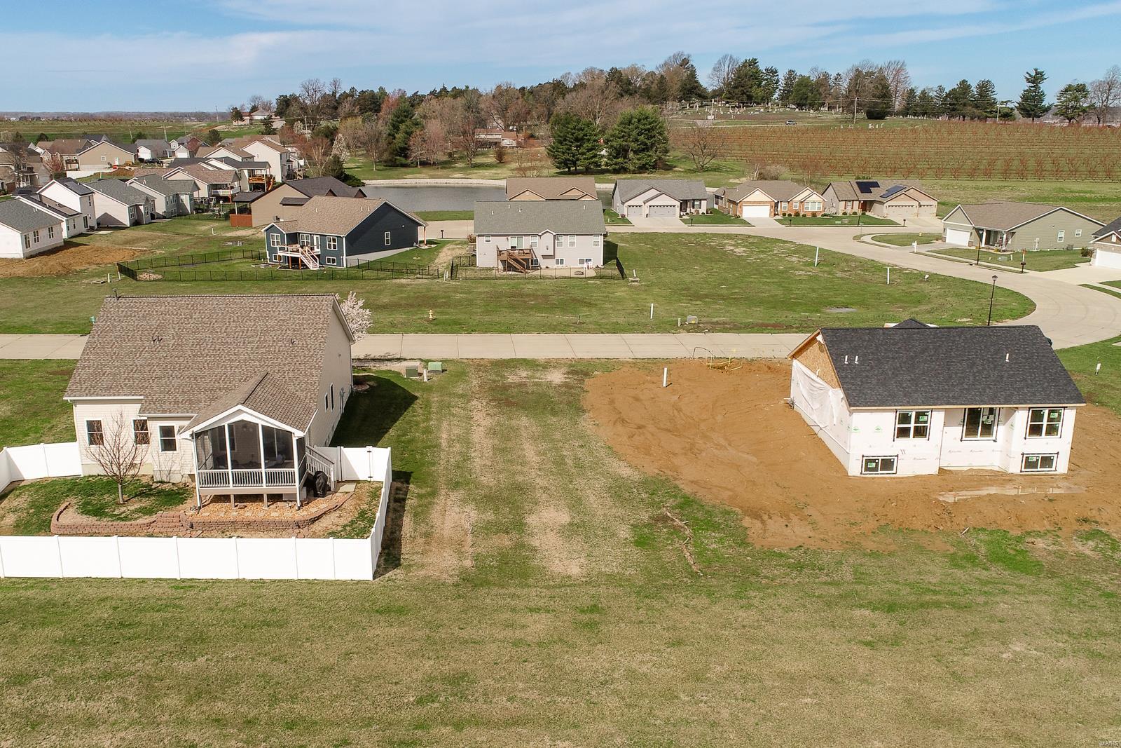 1562 Orchard Lakes Circle Property Photo 2