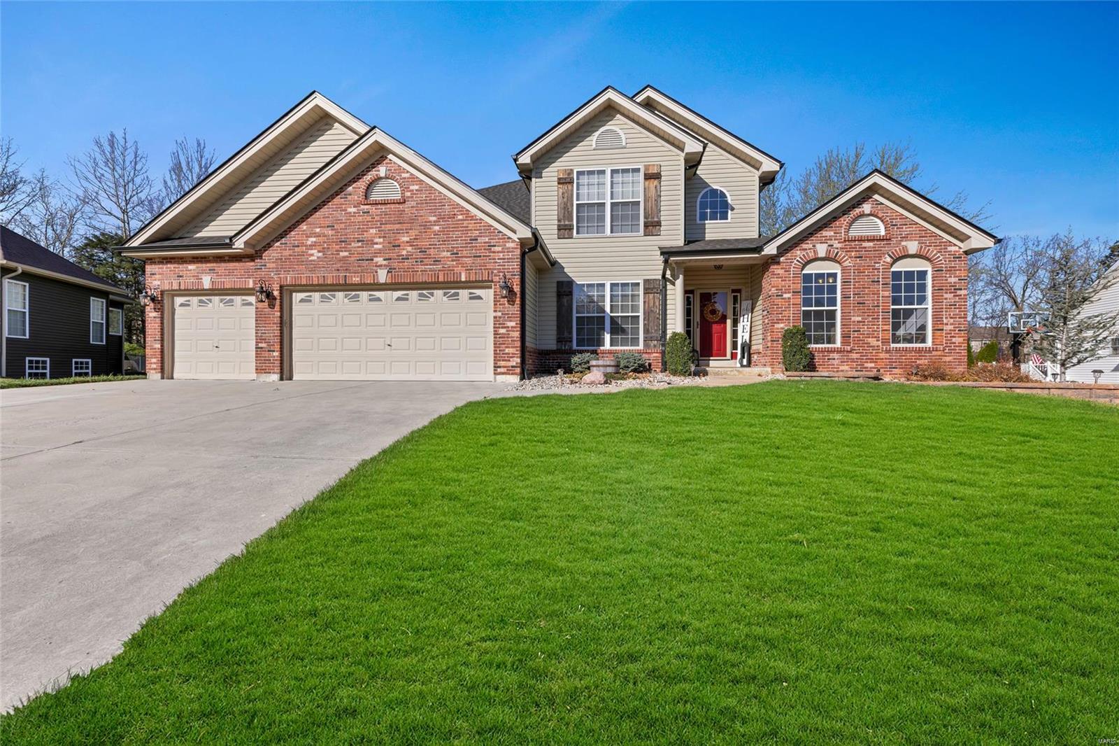 728 Winding Creek Drive Property Photo 1