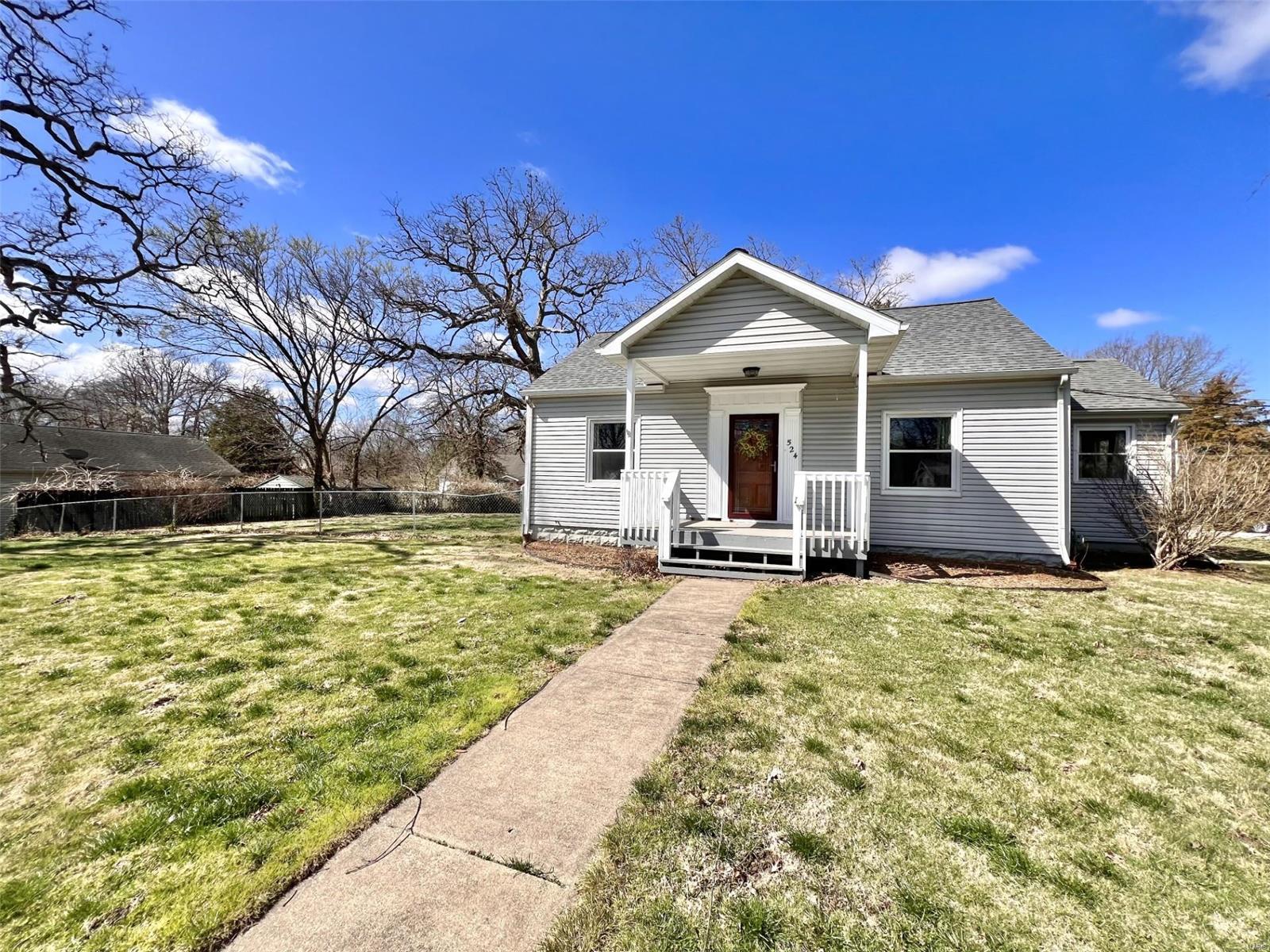 524 S Oak Street Property Photo
