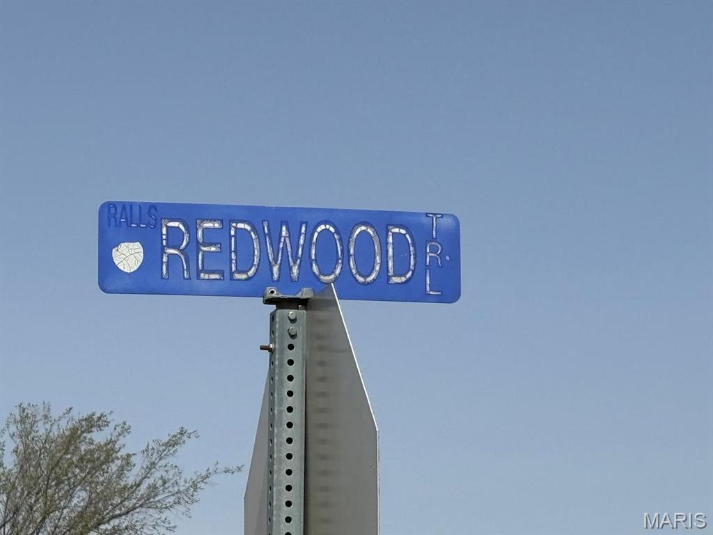 4 Redwood Trail Property Photo 3
