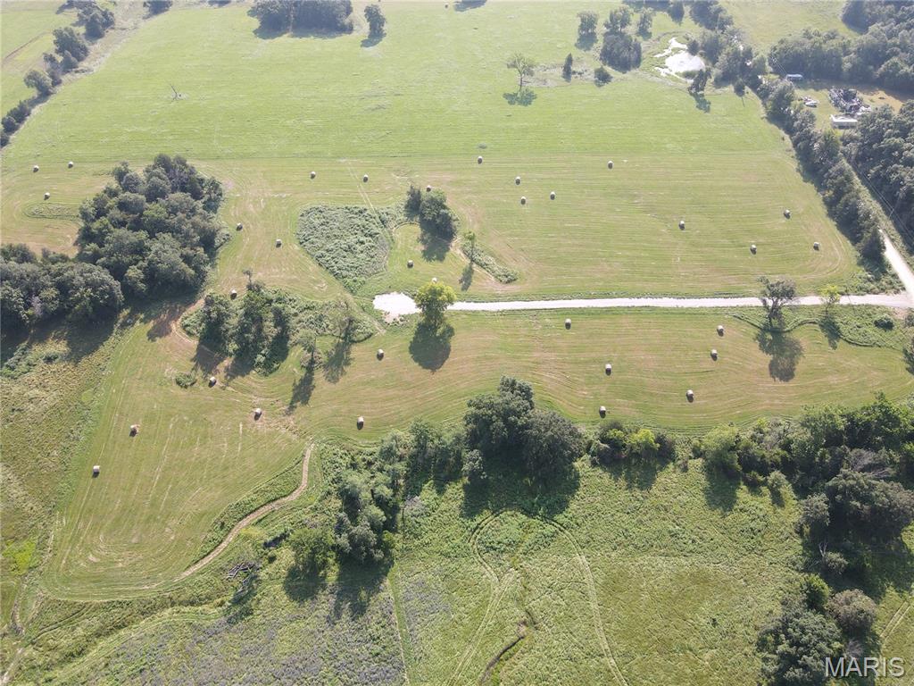 4 Redwood Trail Property Photo 5