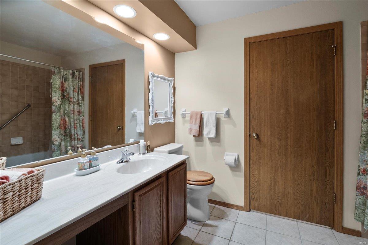 260 Waterside Drive Property Photo 18
