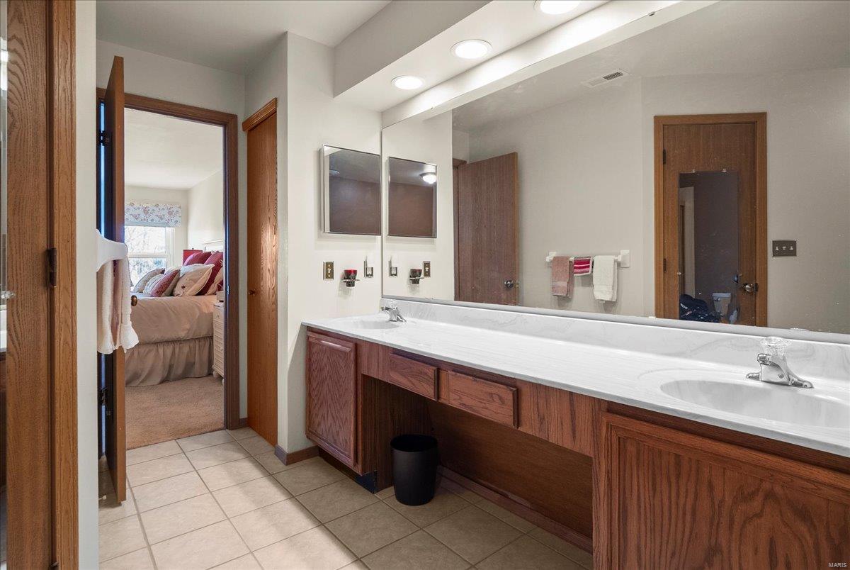 260 Waterside Drive Property Photo 26