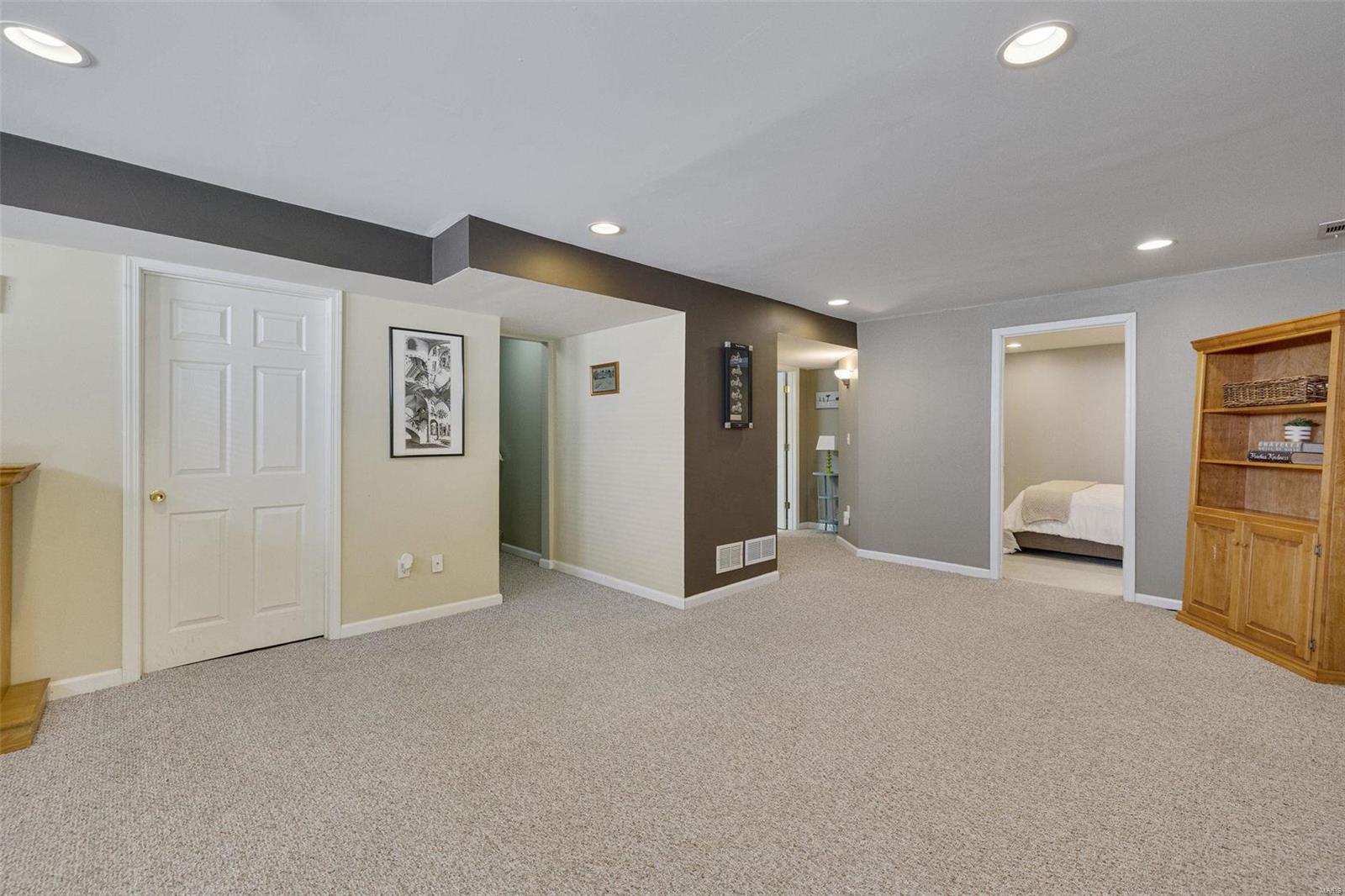 2423 Shiva Court Property Photo 22