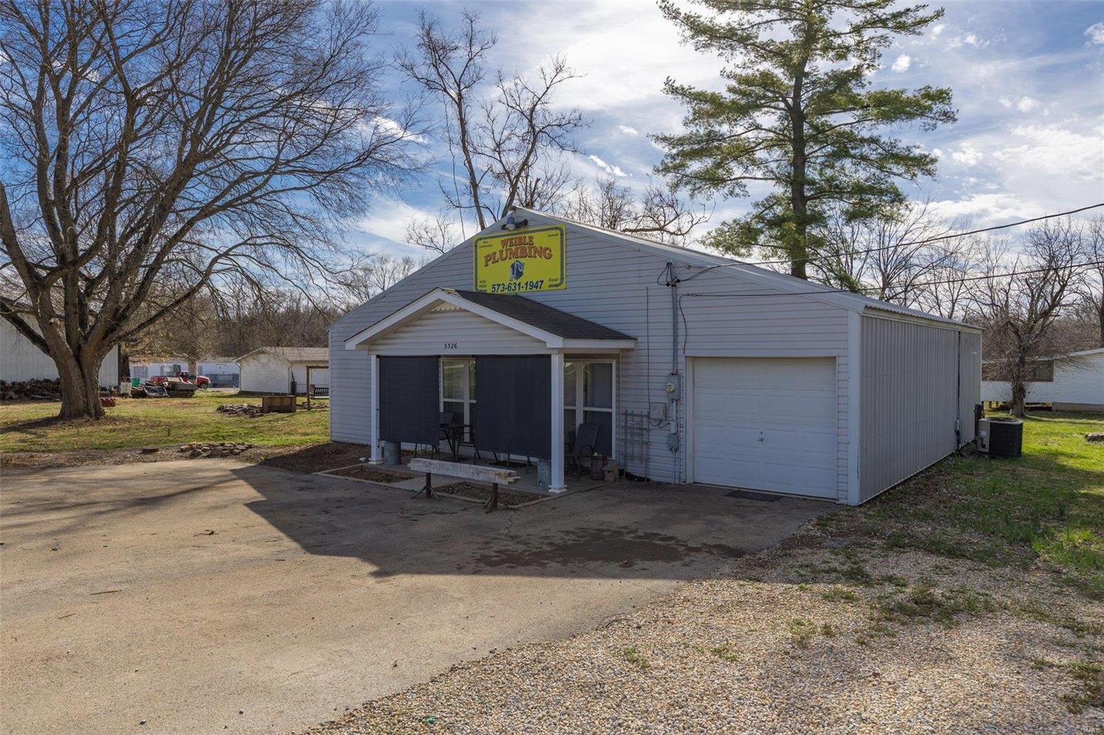 3330 Commonwealth Road Property Photo