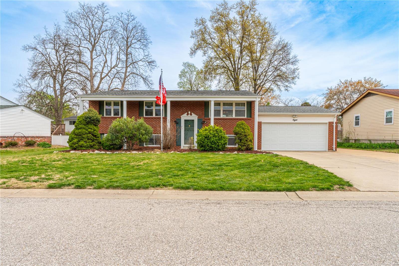 8 Elm Drive Property Photo