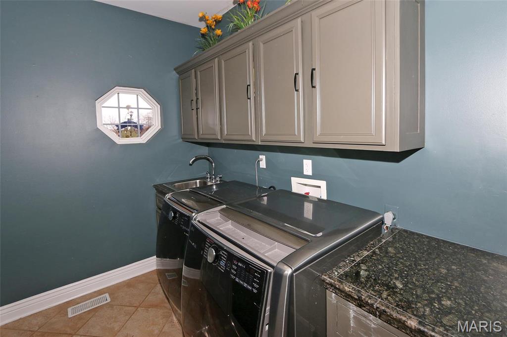 589 Wetherby Terrace Drive Property Photo 13