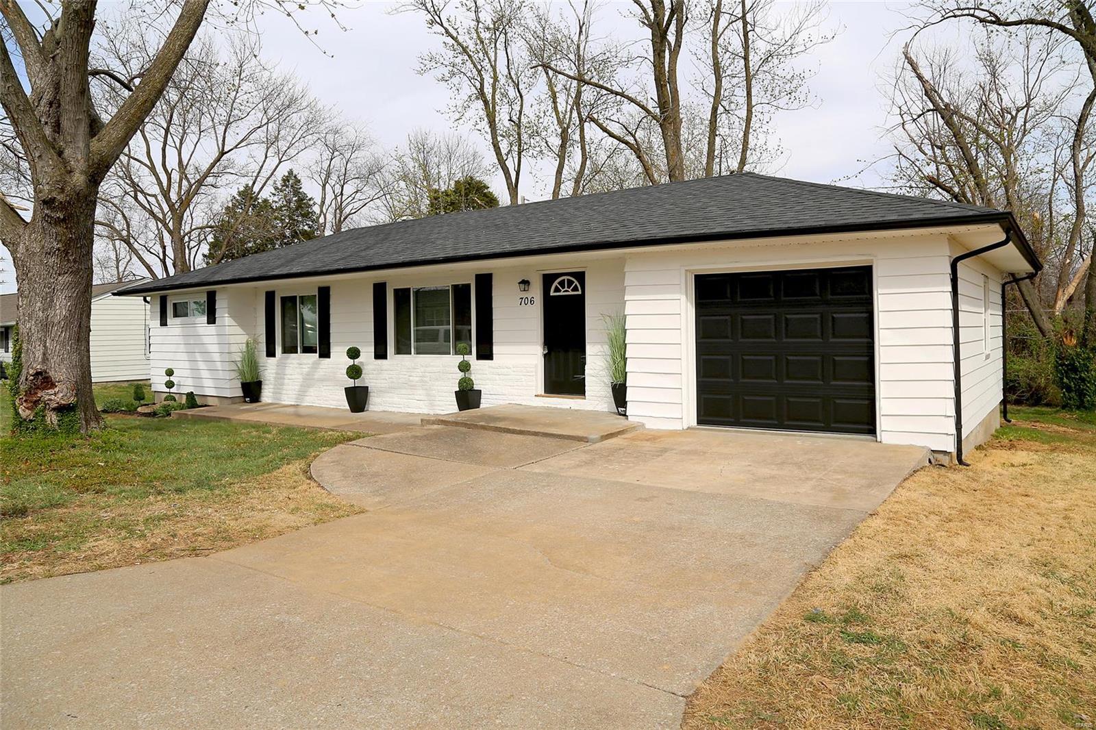 706 Highland Drive Property Photo 1