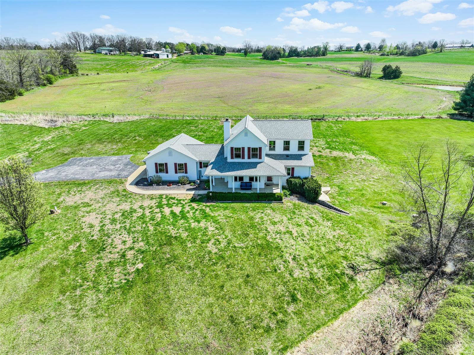 644 Evert Drive Property Photo