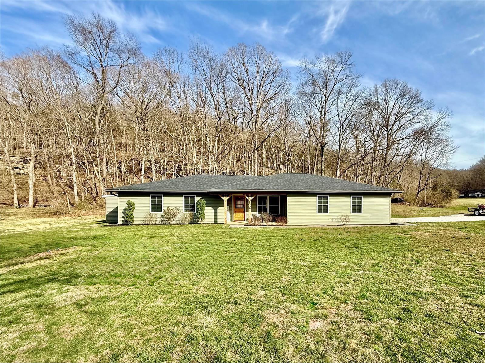 7352 Hidden Bluffs Drive Property Photo