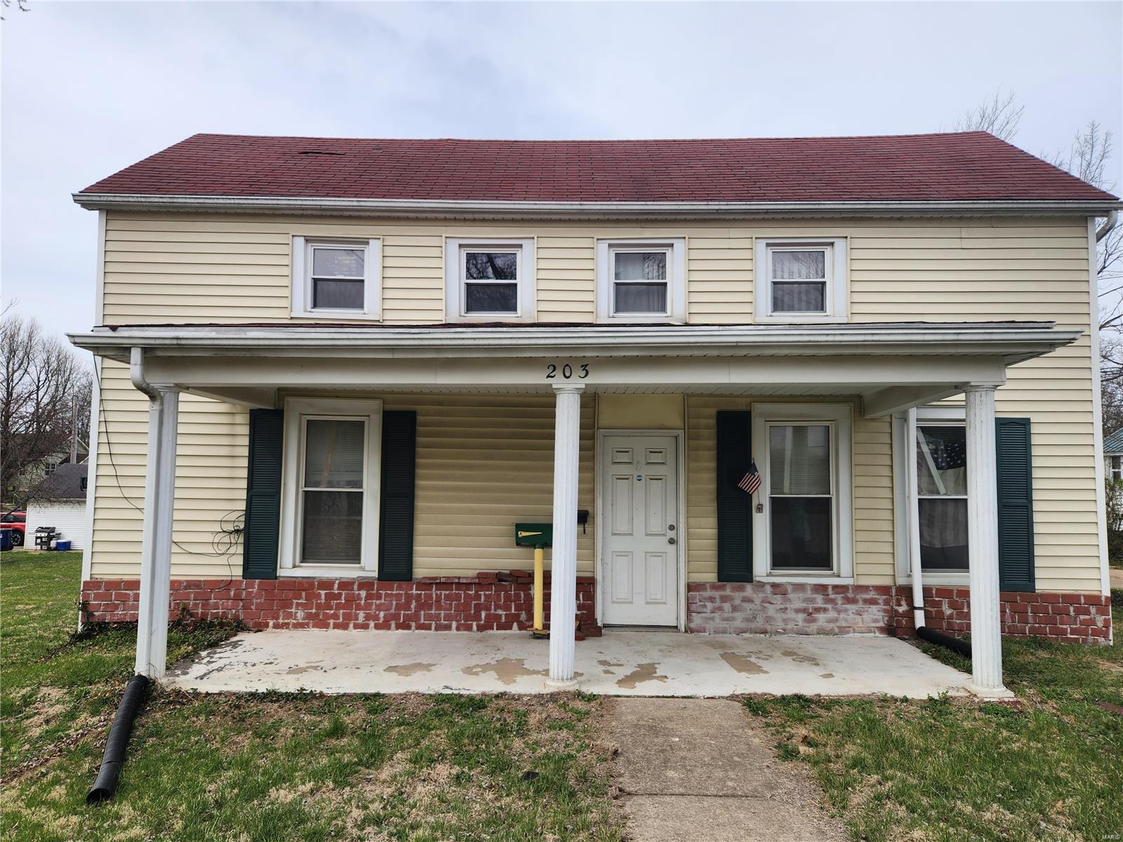 203 N Market Street Property Photo
