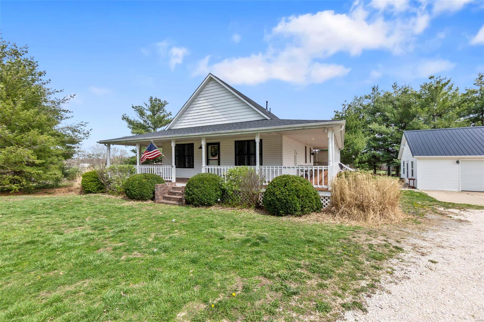7238 State Highway D Property Photo