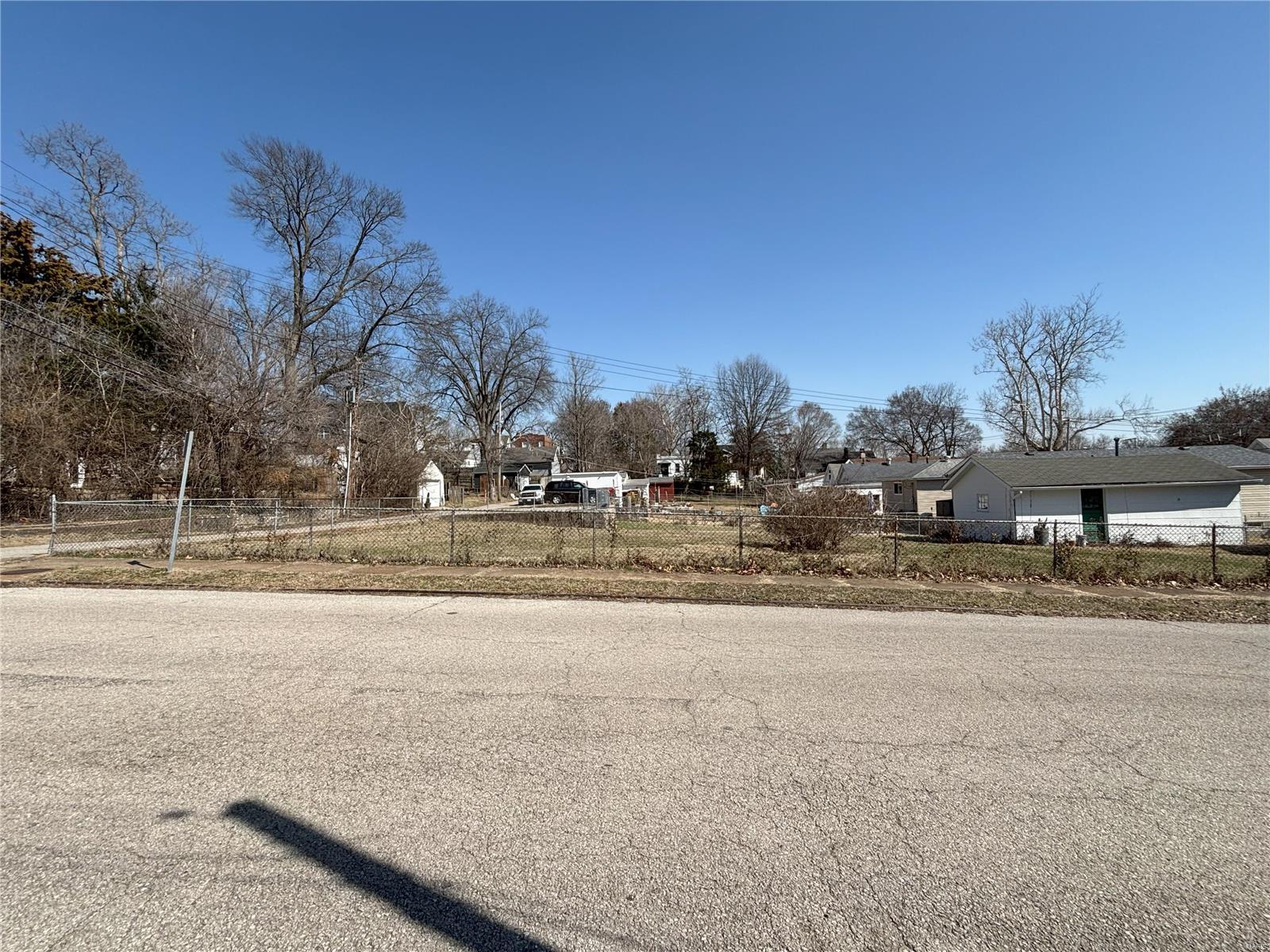 6827 R Dale Avenue Property Photo 4