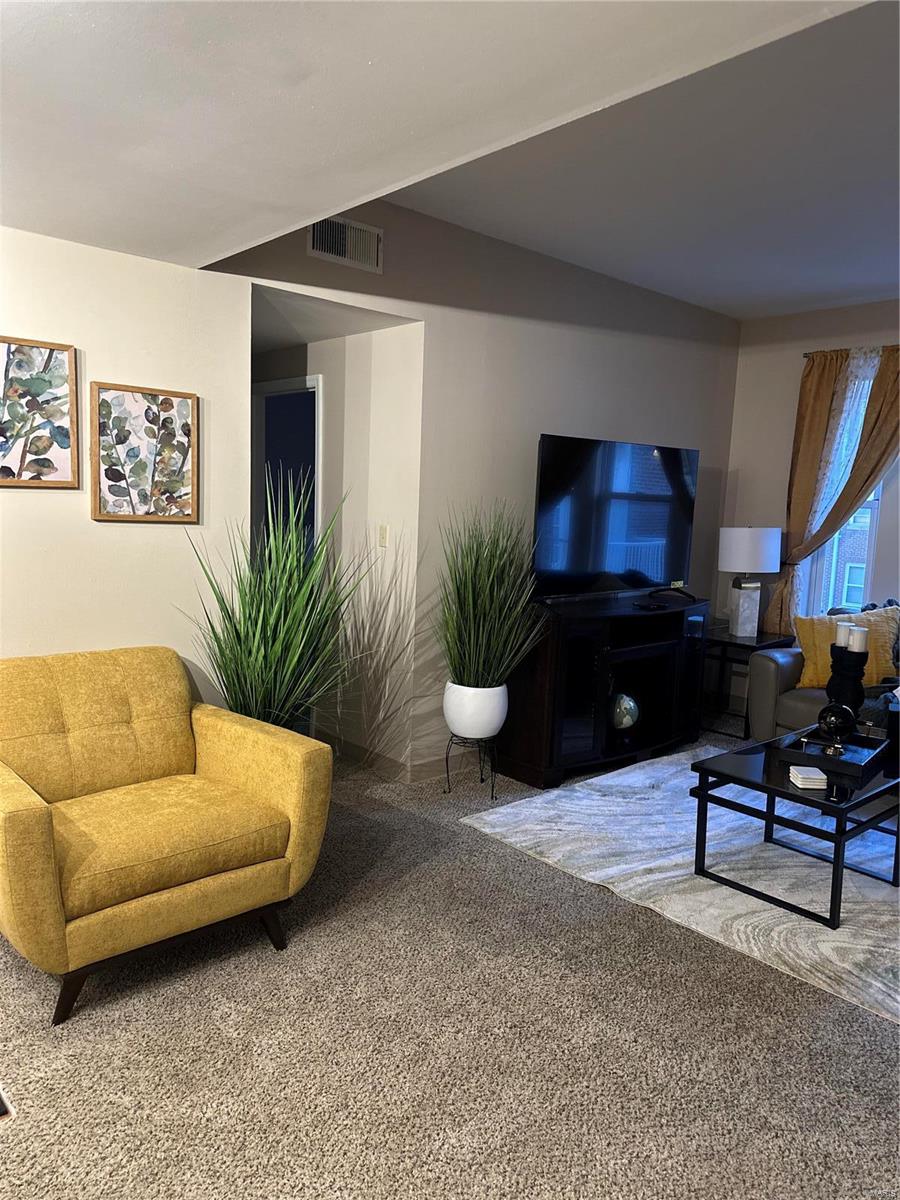 5316 Pershing Avenue 507 Property Photo 1