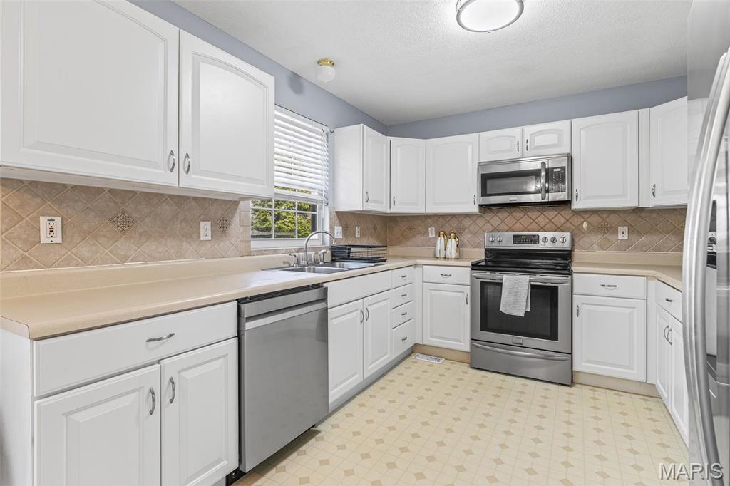 1311 Springbrooke Drive Property Photo 8