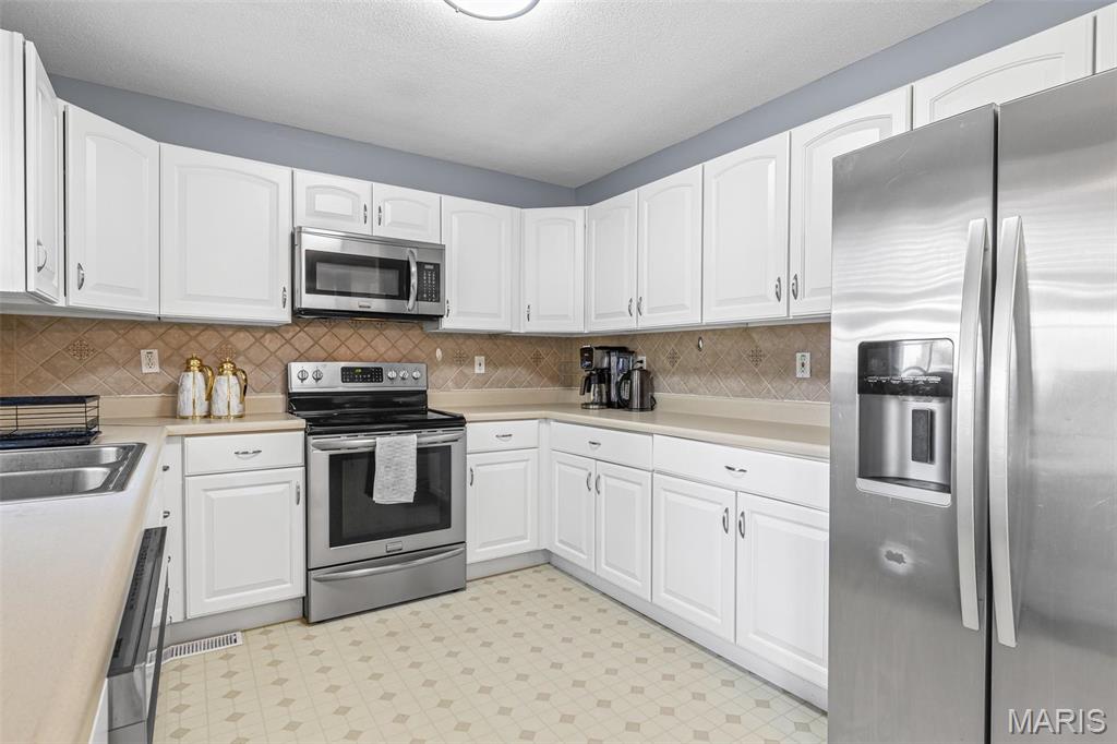 1311 Springbrooke Drive Property Photo 10