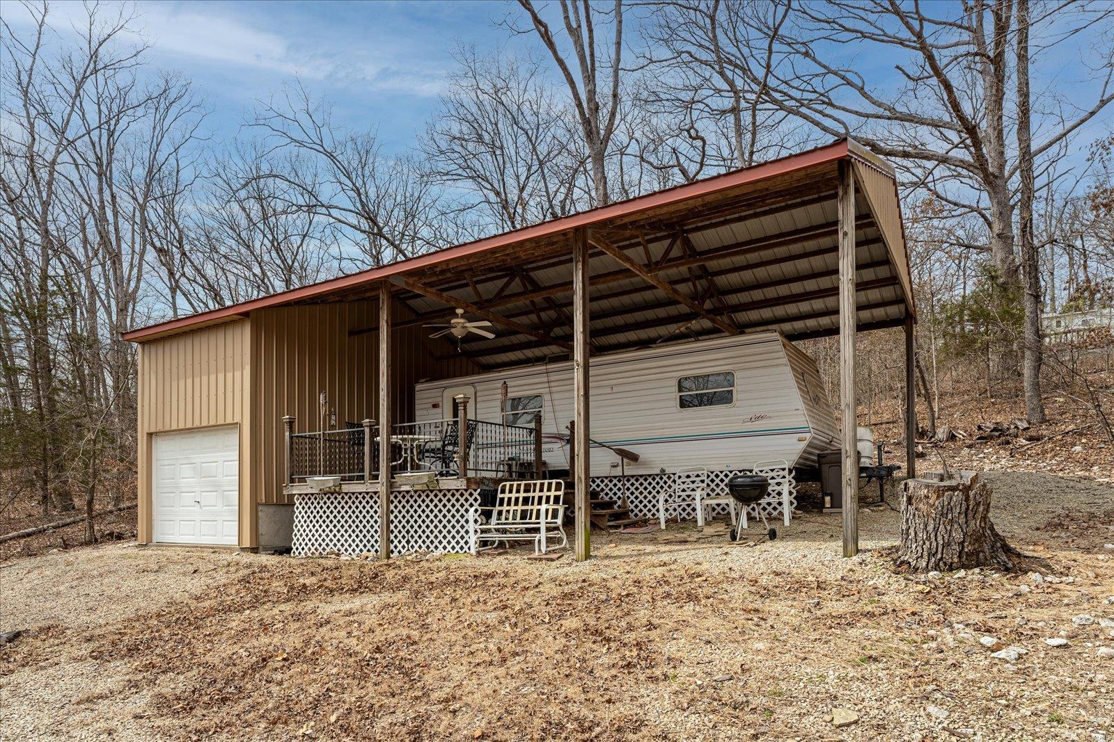 6421 Lakeview Drive Property Photo 5