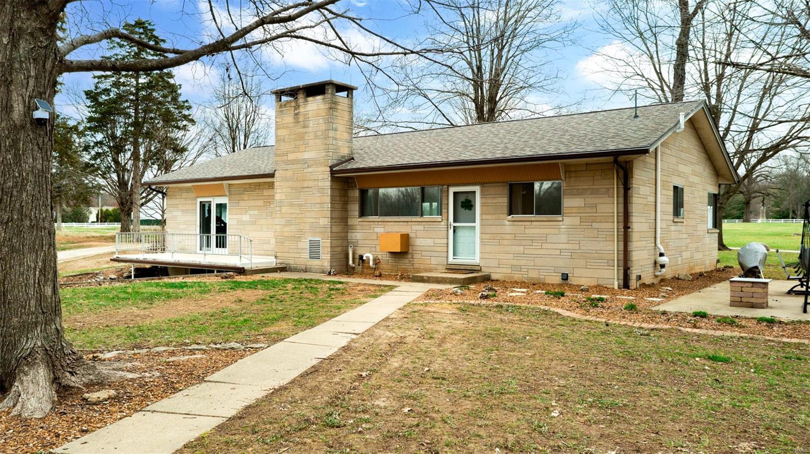 11704 Walshville Trail Property Photo