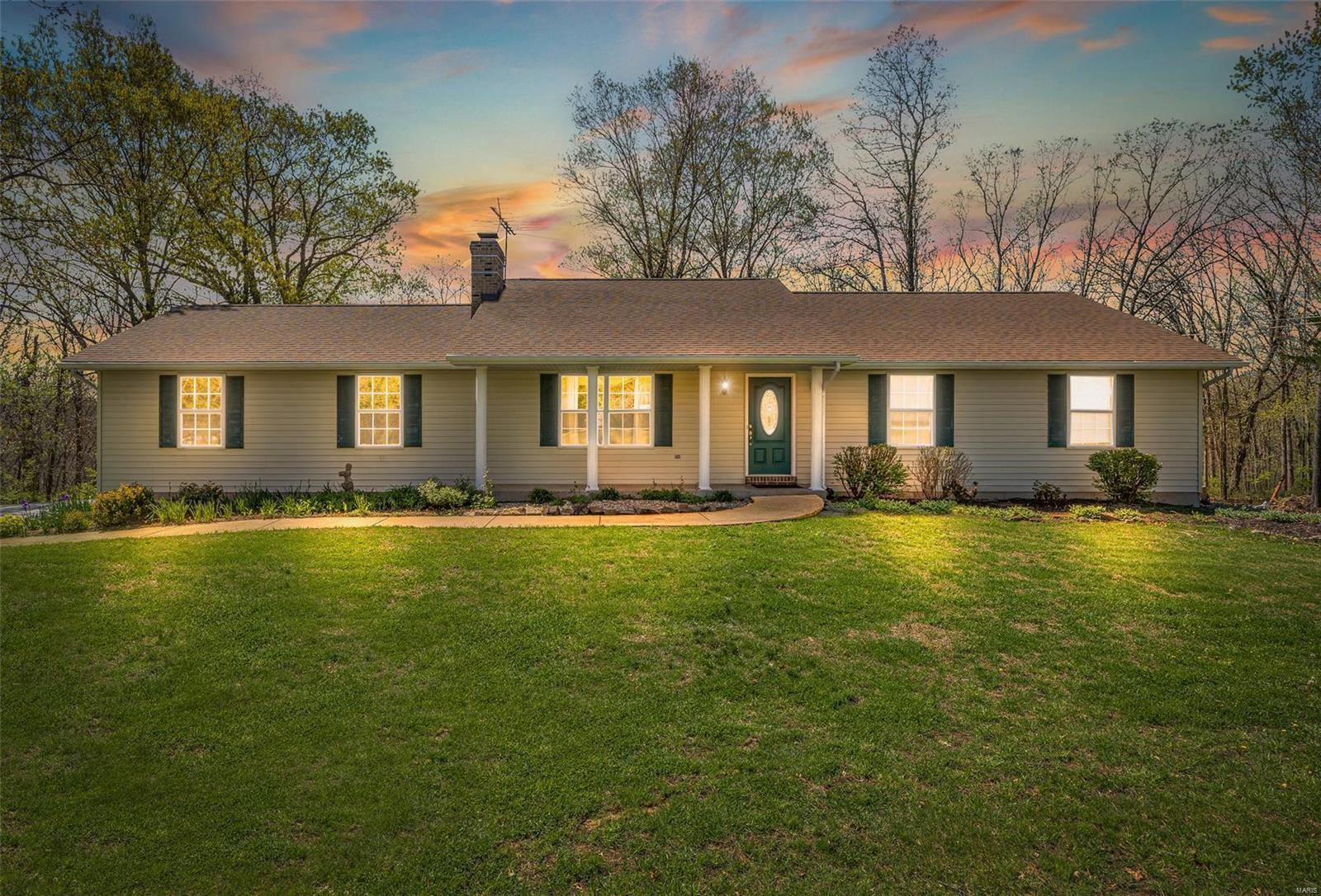 2222 Carlton Drive Property Photo