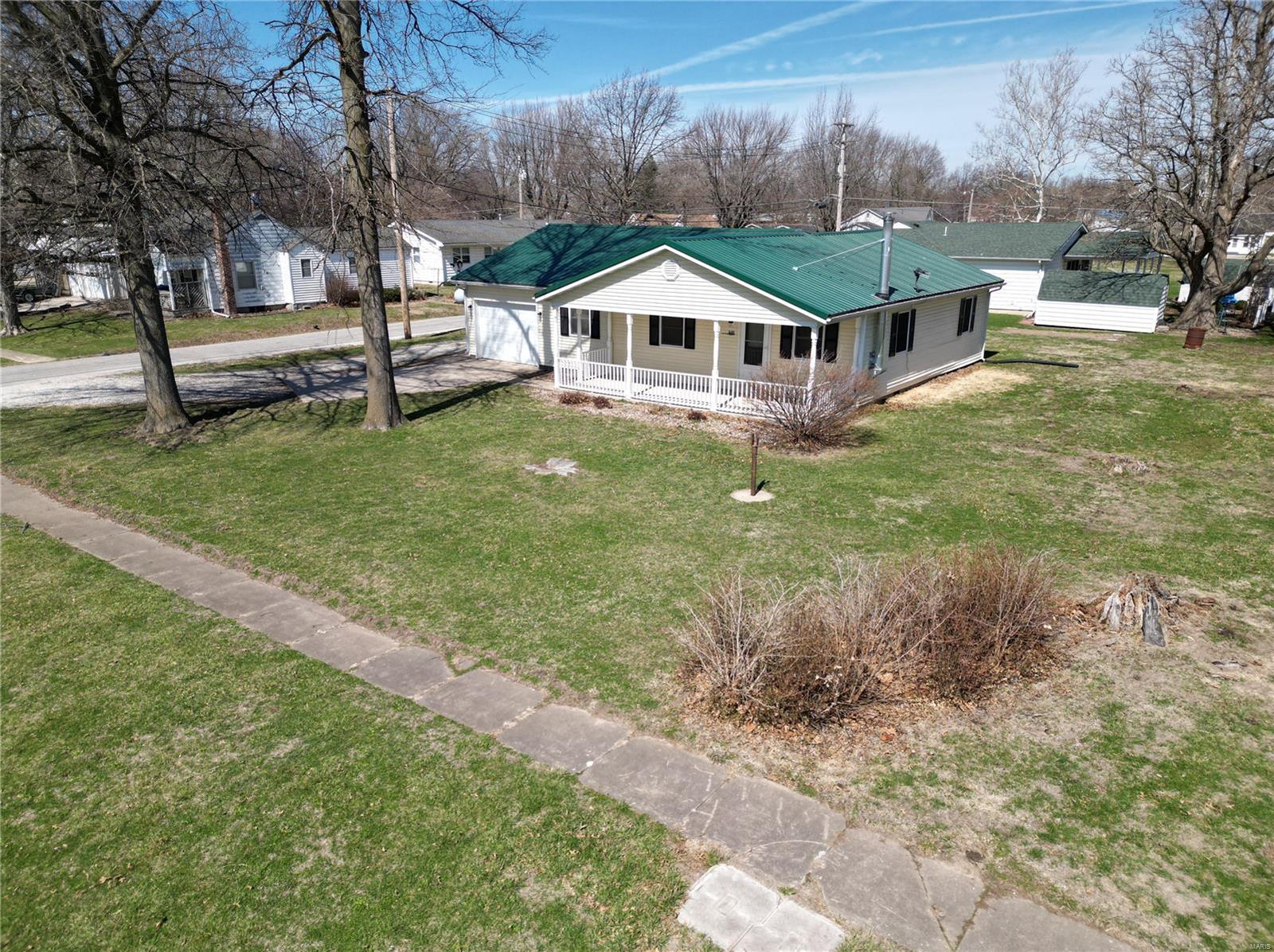 601 E Clark Property Photo