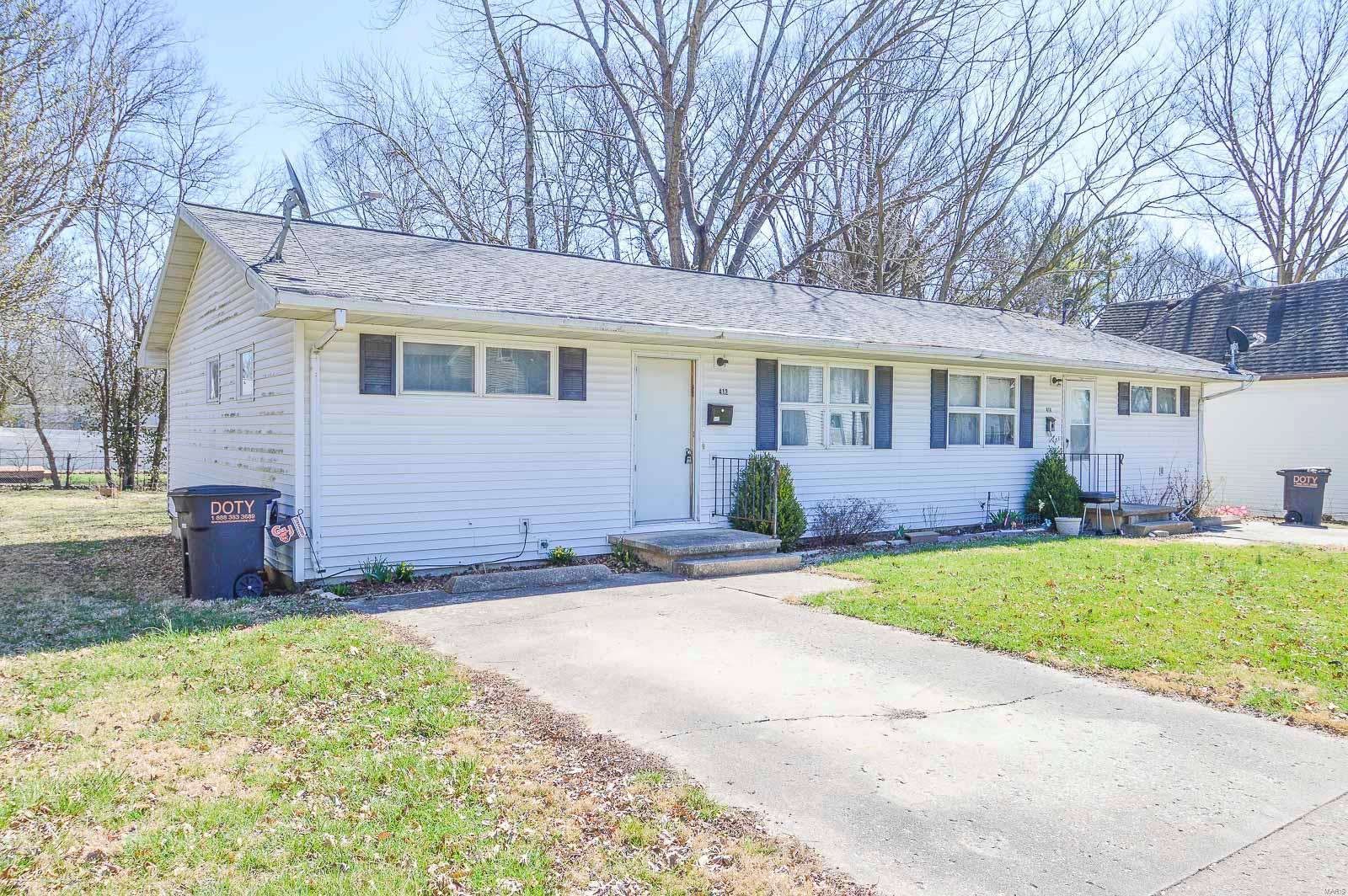 412 S Elm Street Property Photo