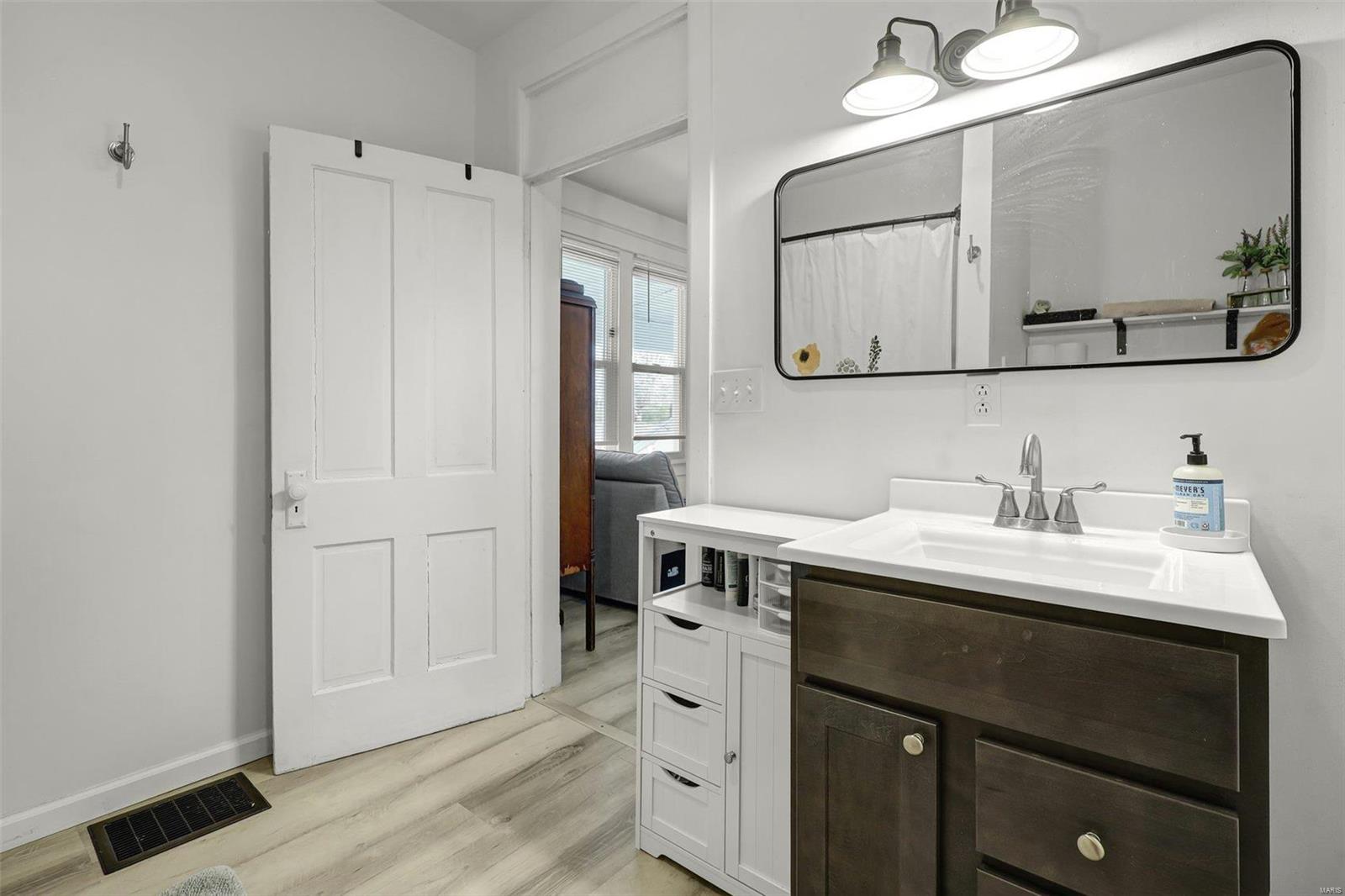 422 N Columbus Street Property Photo 16