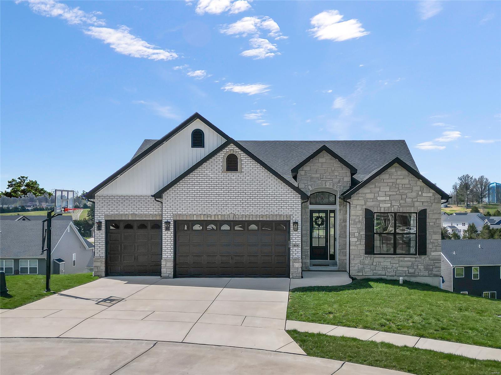 1804 Valley View Circle Property Photo