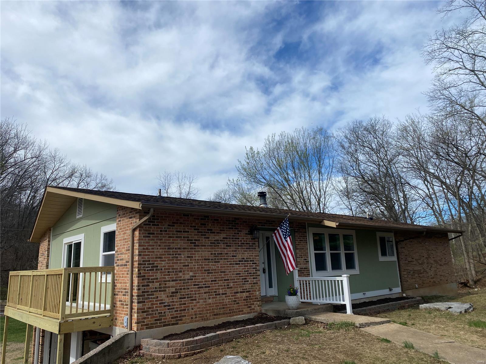 2090 Engle Creek Property Photo