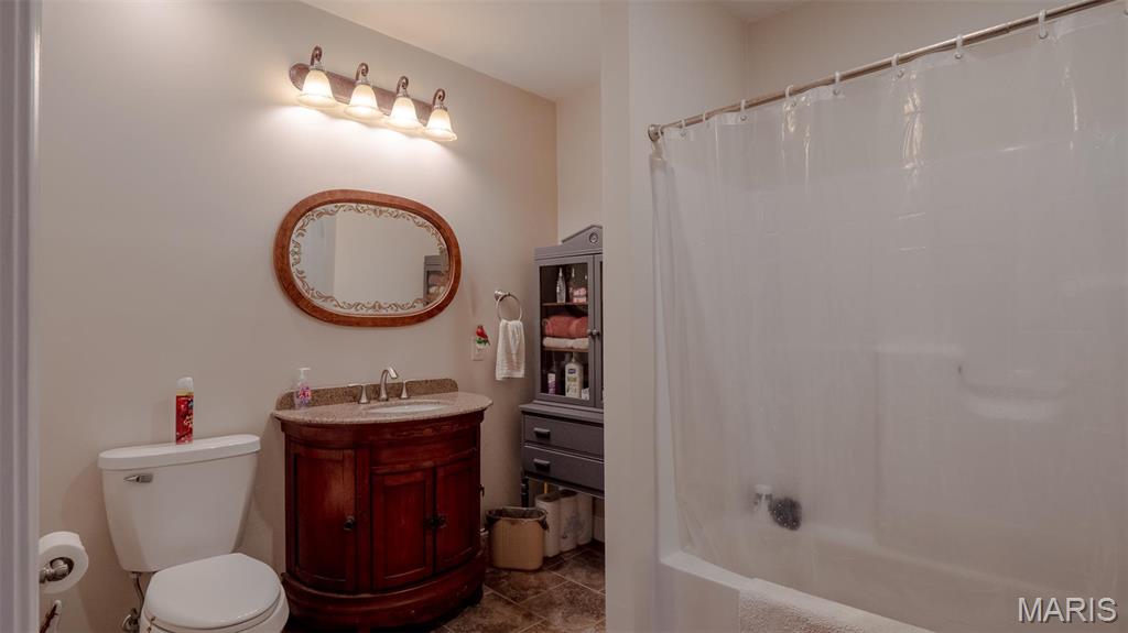 145 N Lake Drive Property Photo 16