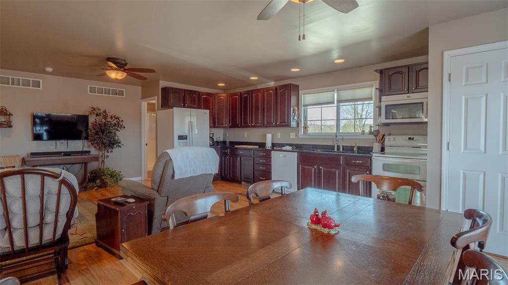 145 N Lake Drive Property Photo 27