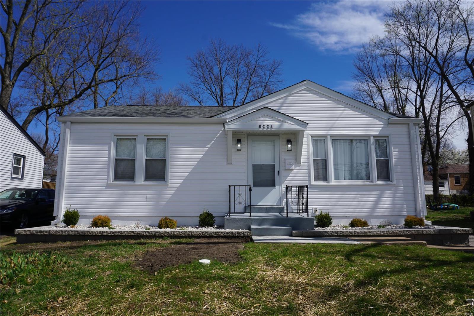 6224 Jefferson Avenue Property Photo