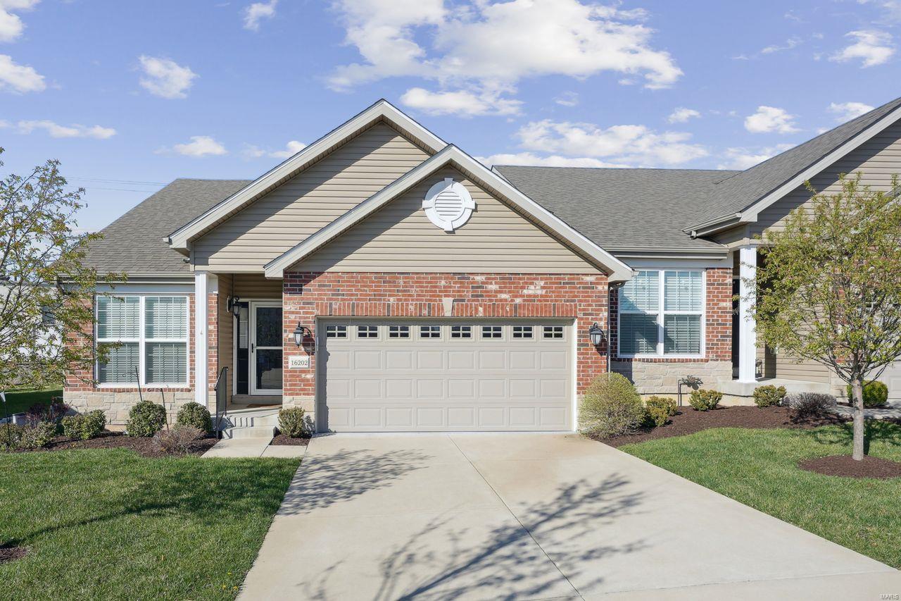 16202 Amber Vista Drive Property Photo 1