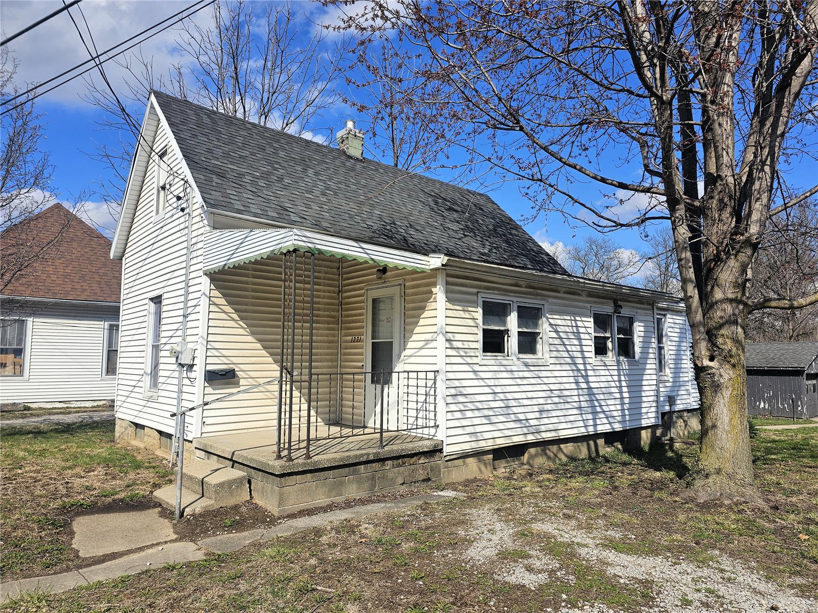 Montgomery Il County Real Estate Listings Main Image