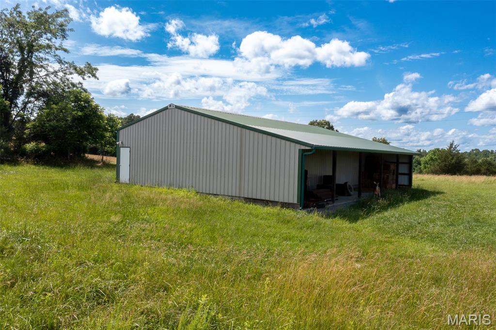4 Bcr 924 Property Photo 8