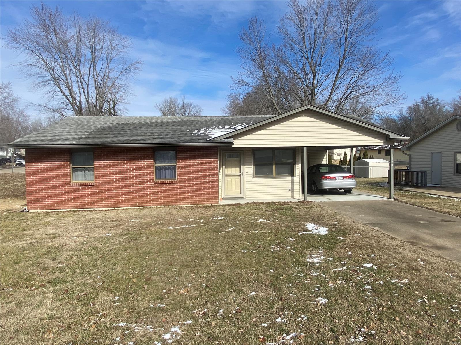 1320 Oak Street Property Photo