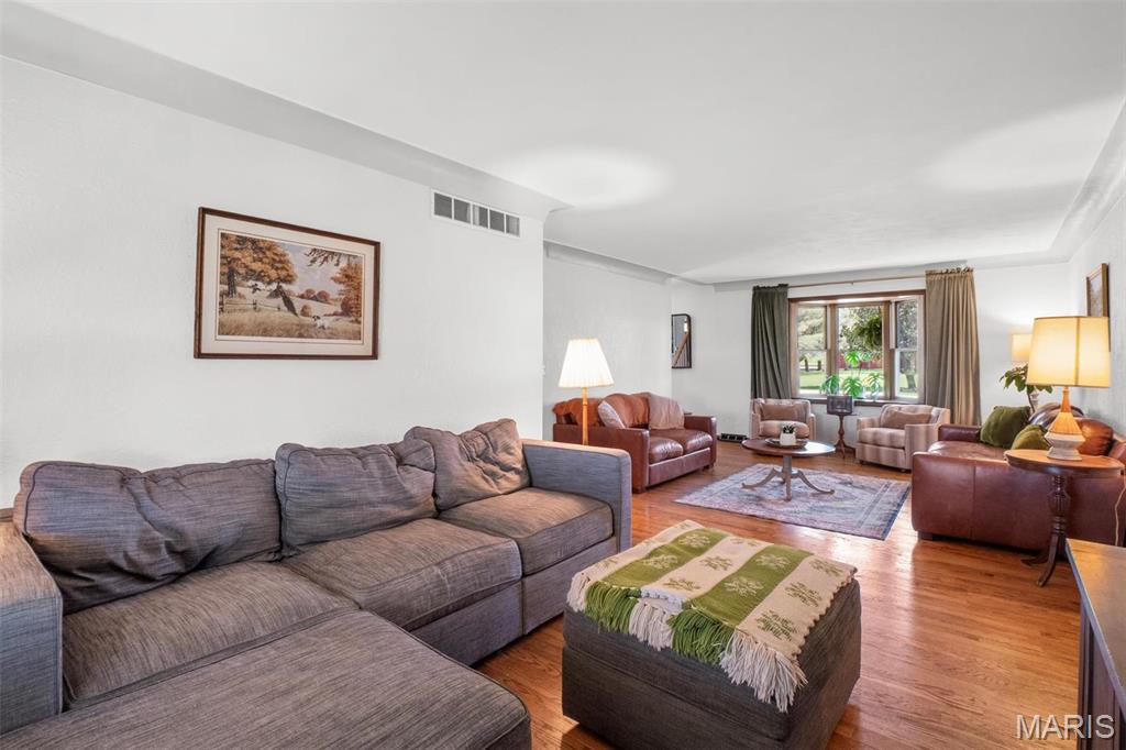 1211 Mann Road Property Photo 3