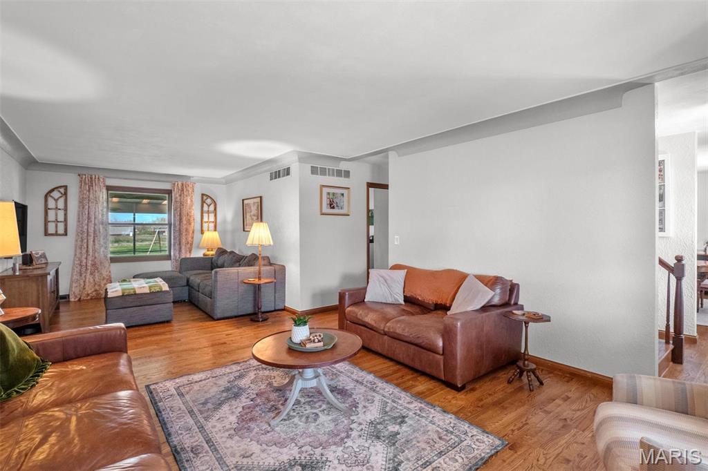 1211 Mann Road Property Photo 5