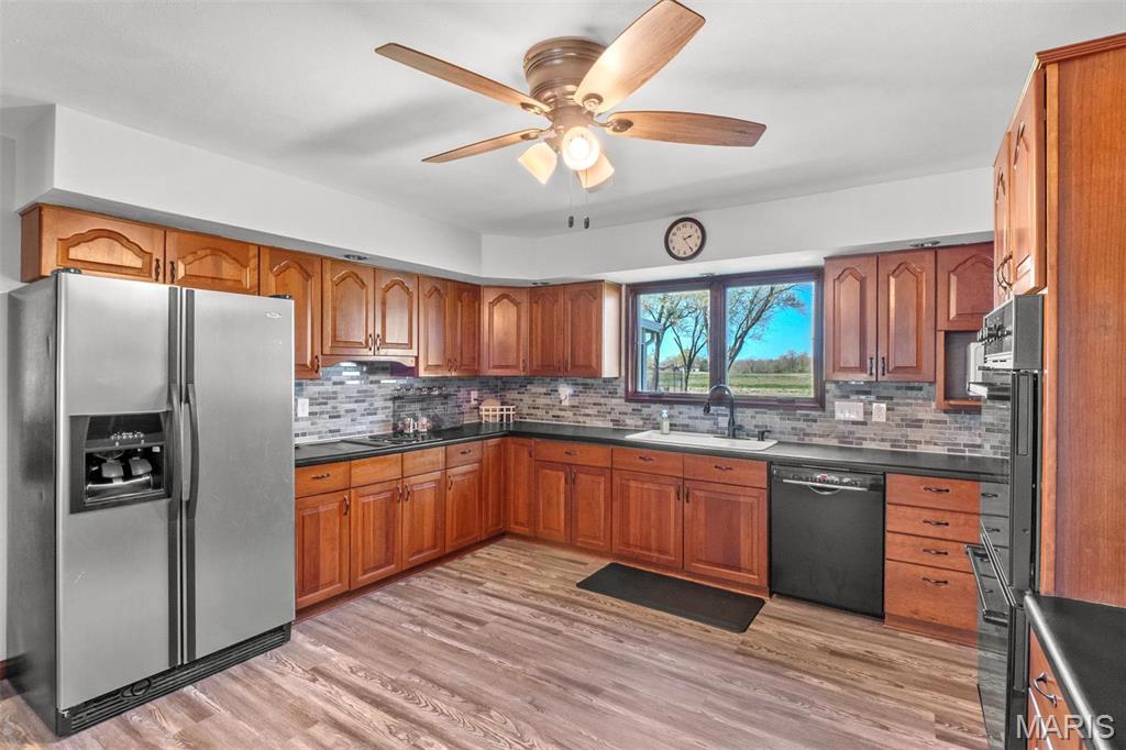 1211 Mann Road Property Photo 8