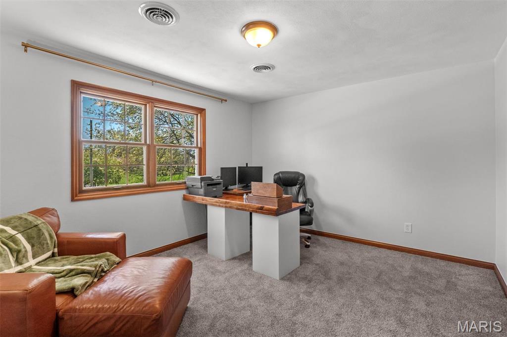 1211 Mann Road Property Photo 14