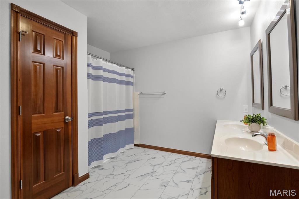 1211 Mann Road Property Photo 15