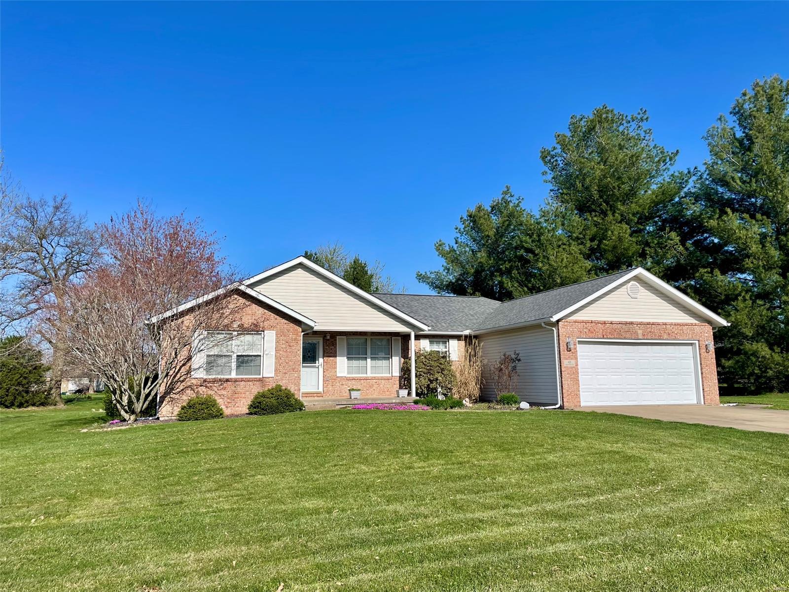 10 Lindenwood Drive Property Photo